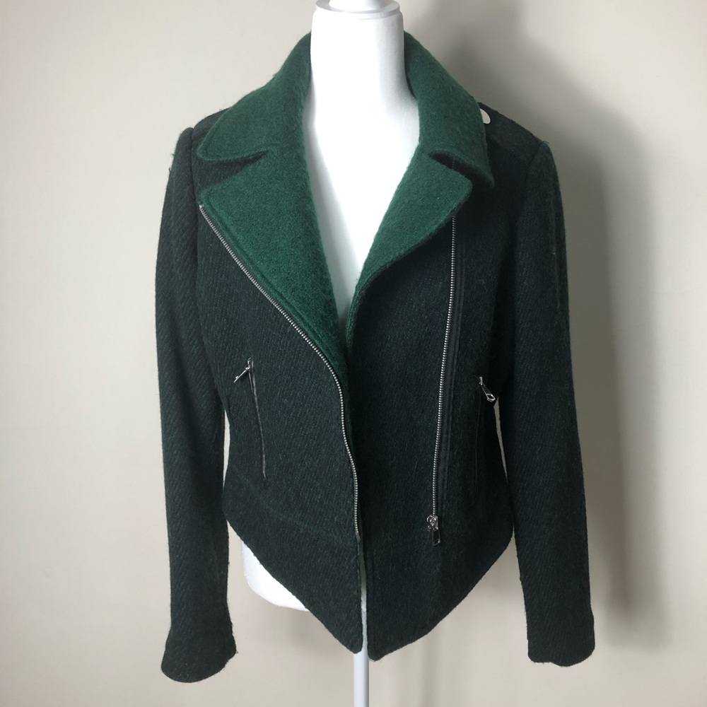 Women’s winter coat short